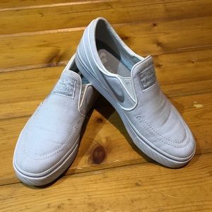 White canvas slip on  janowski Nike SB